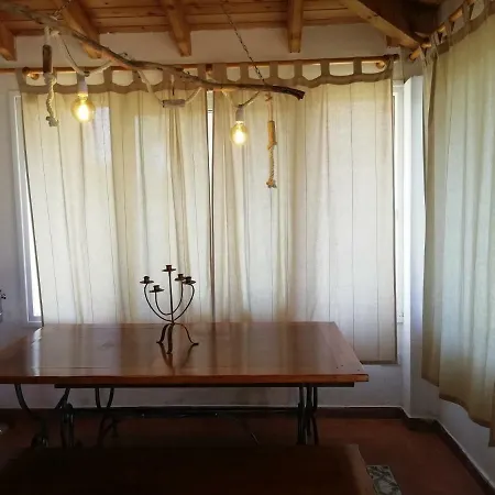 Ettore 펜션 Gardeládes